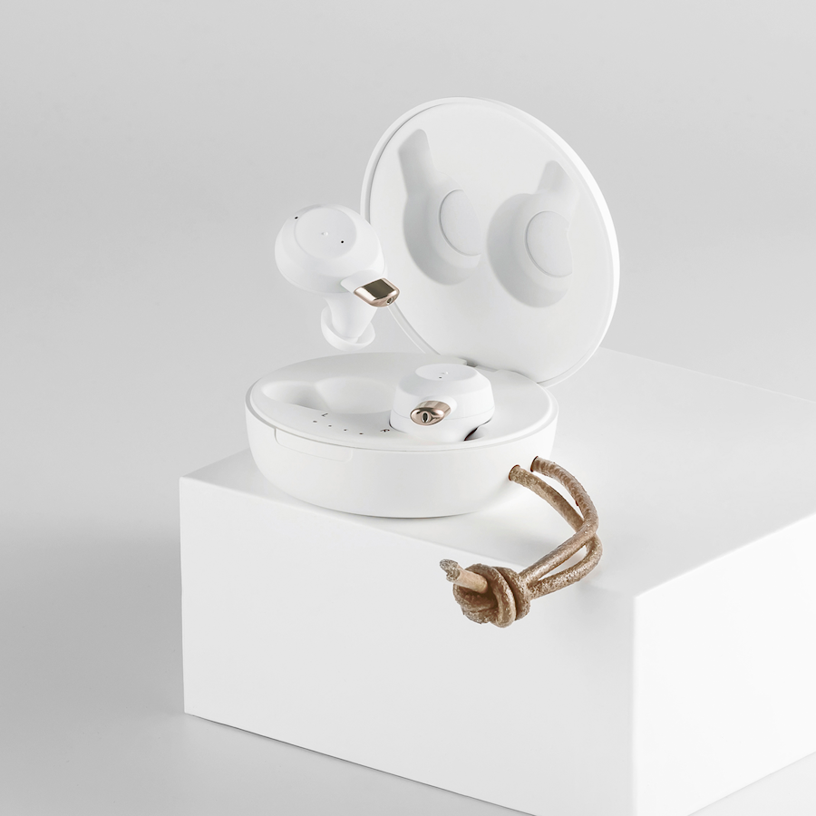 Sudio Fem White